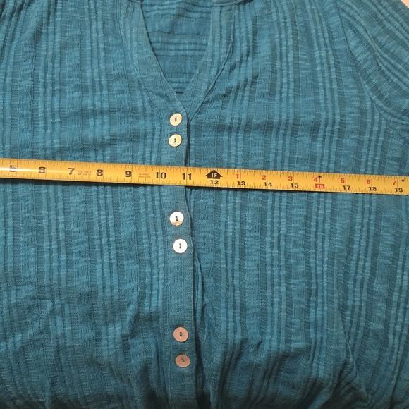 Soft Surroundings Teal Button-Down Shirt - Picture 3 of 4